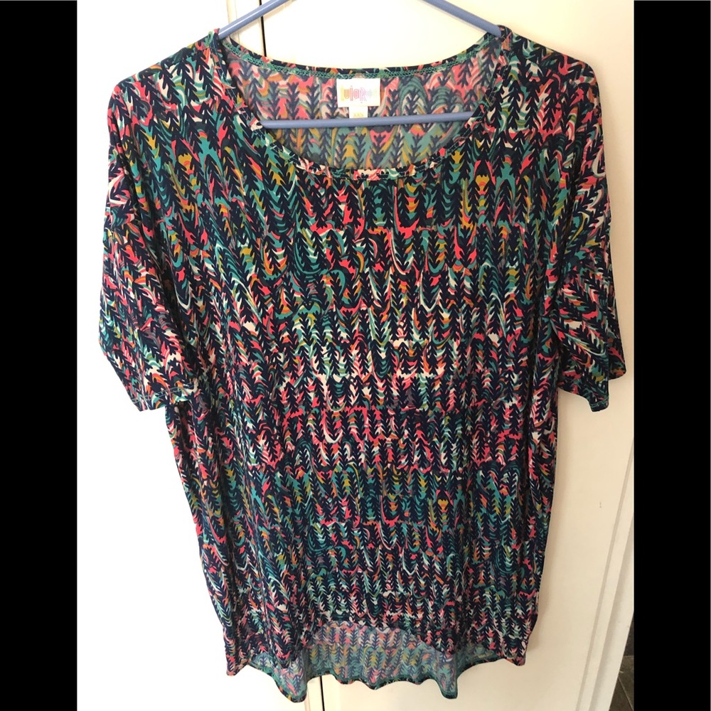 NWOT Lularoe Irma Hi Low top - Picture 6 of 11